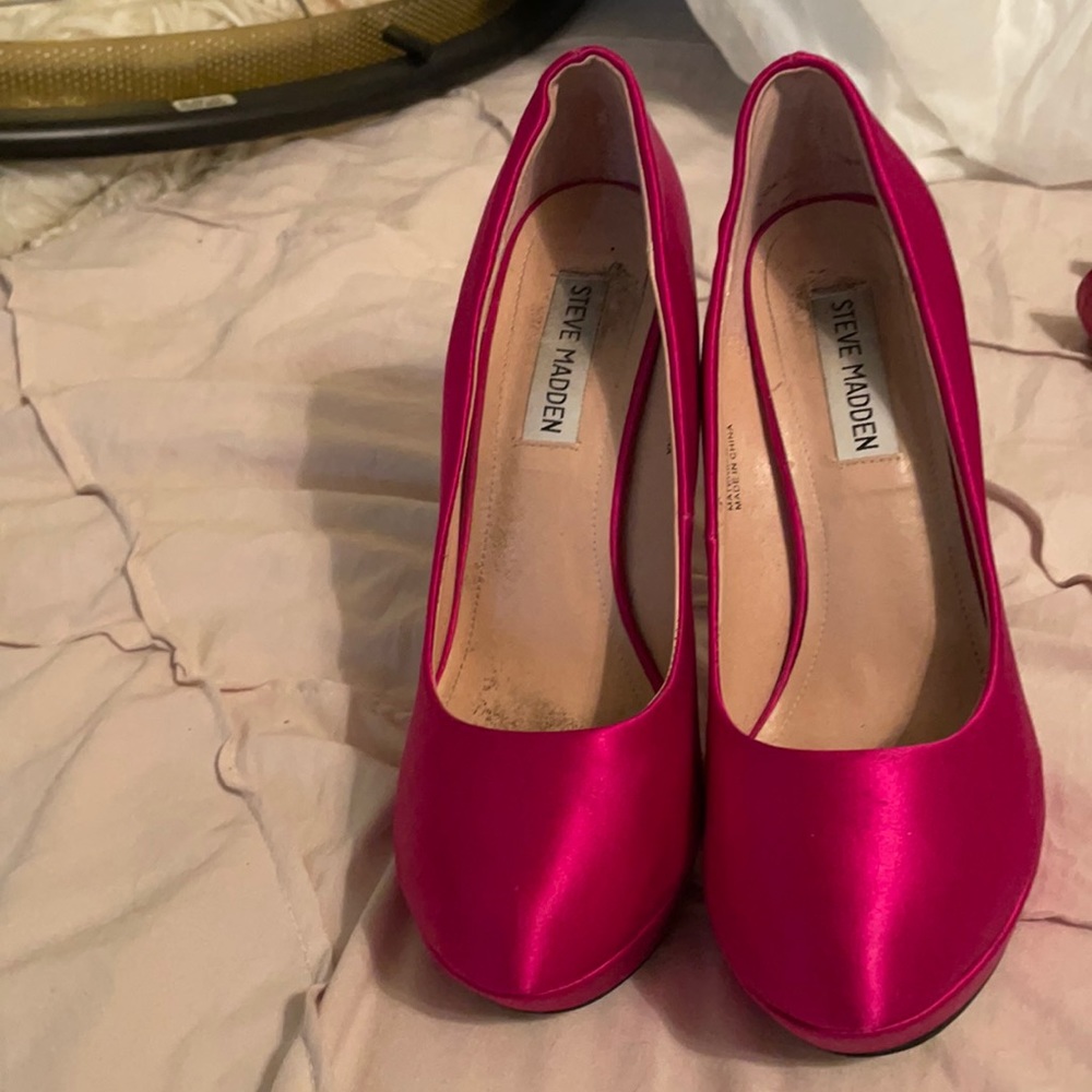 Steve Madden pink platforms size 7.5M
